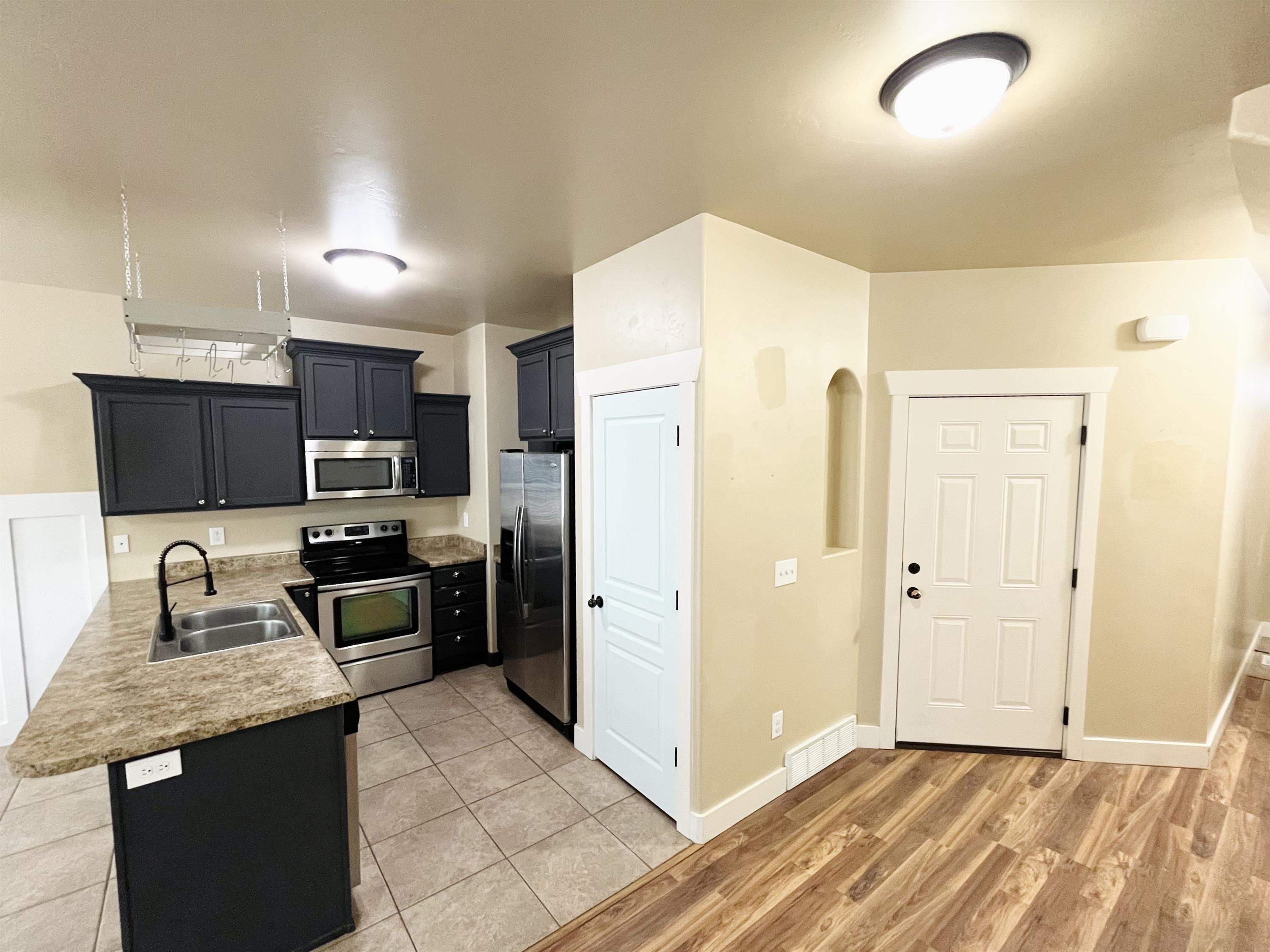 1576 Venetian Way, Saratoga Springs, UT 84045