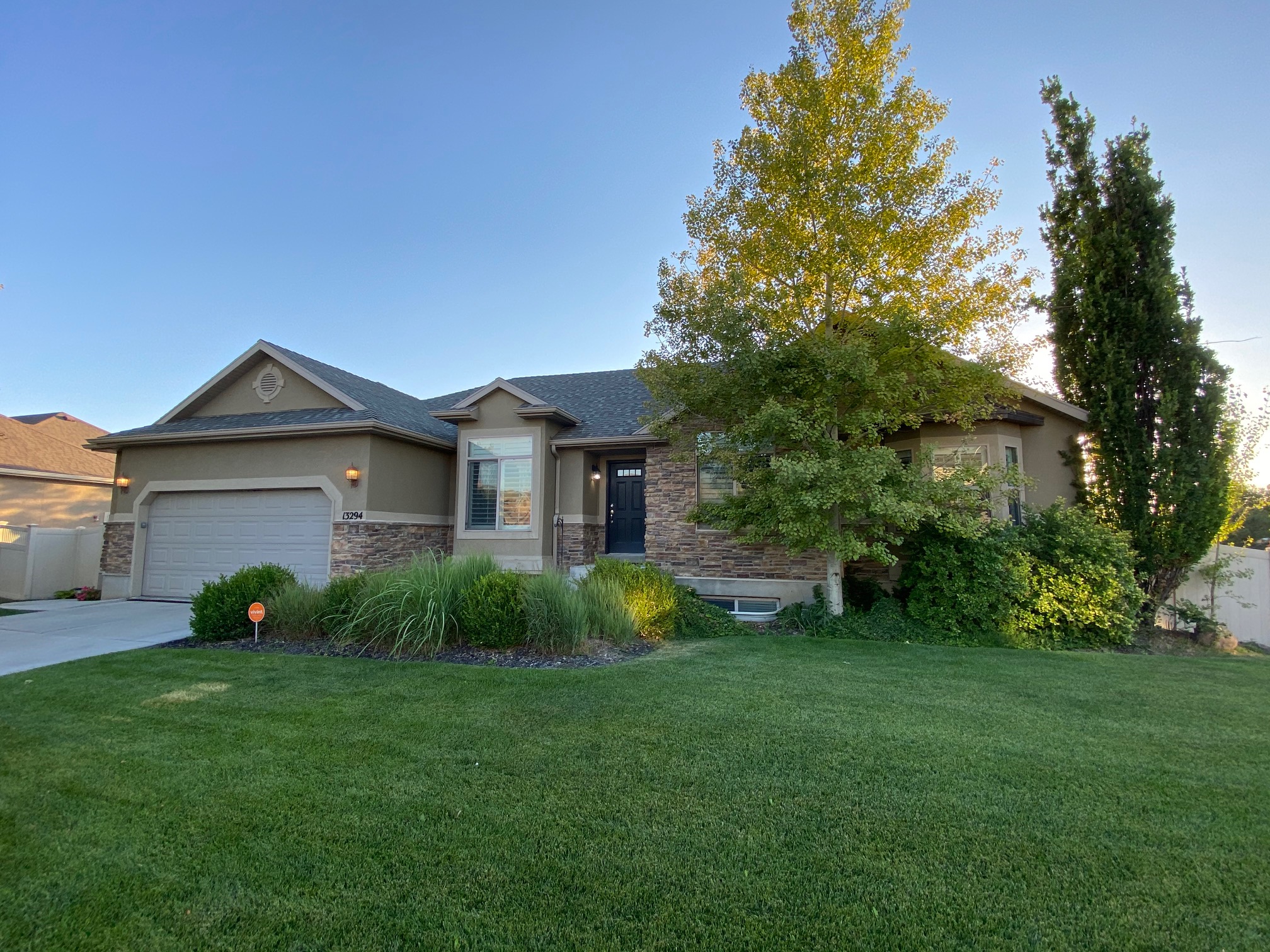13294 Cherry Crest Drive
