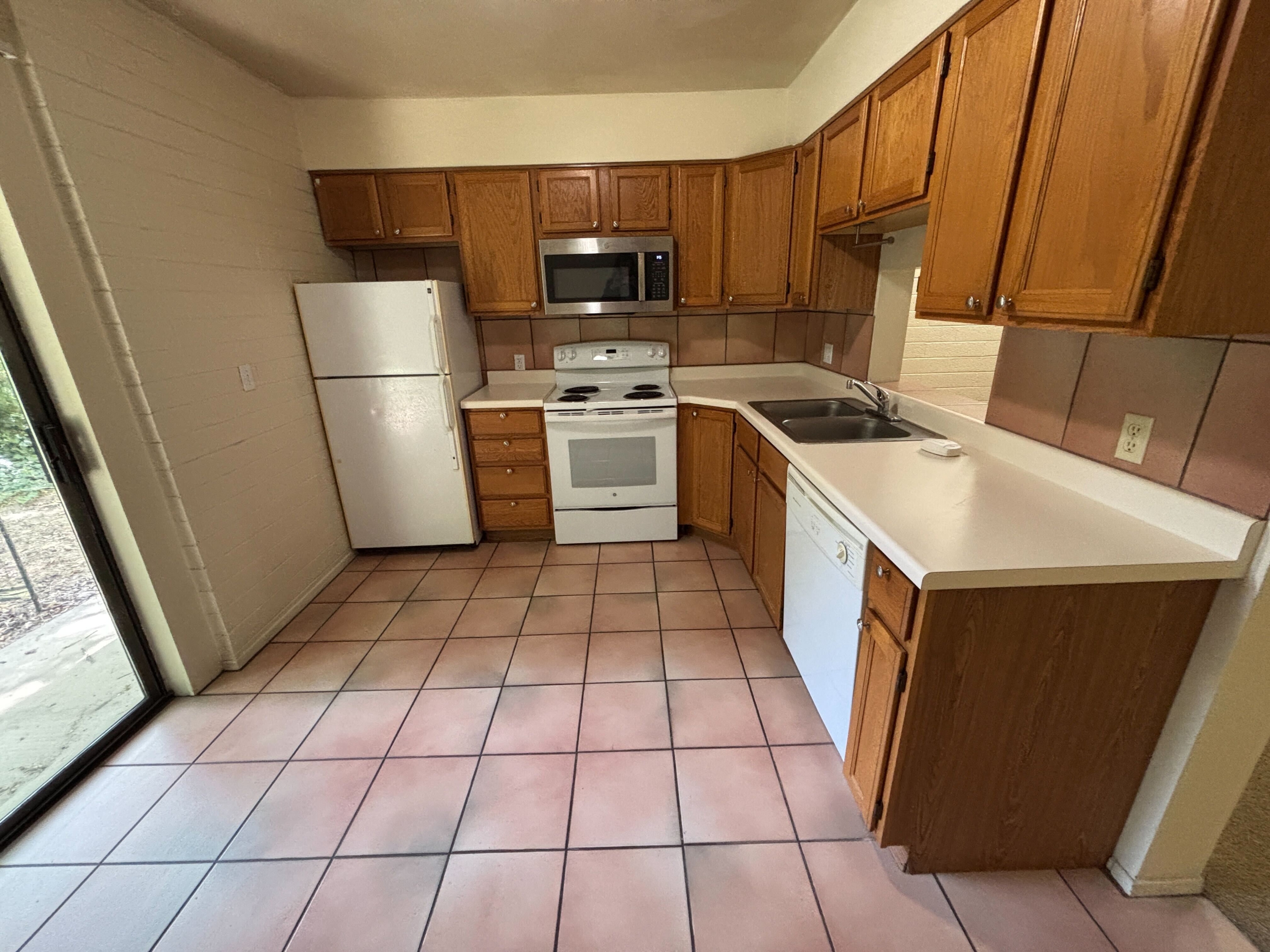 599 Darwin Street - 12