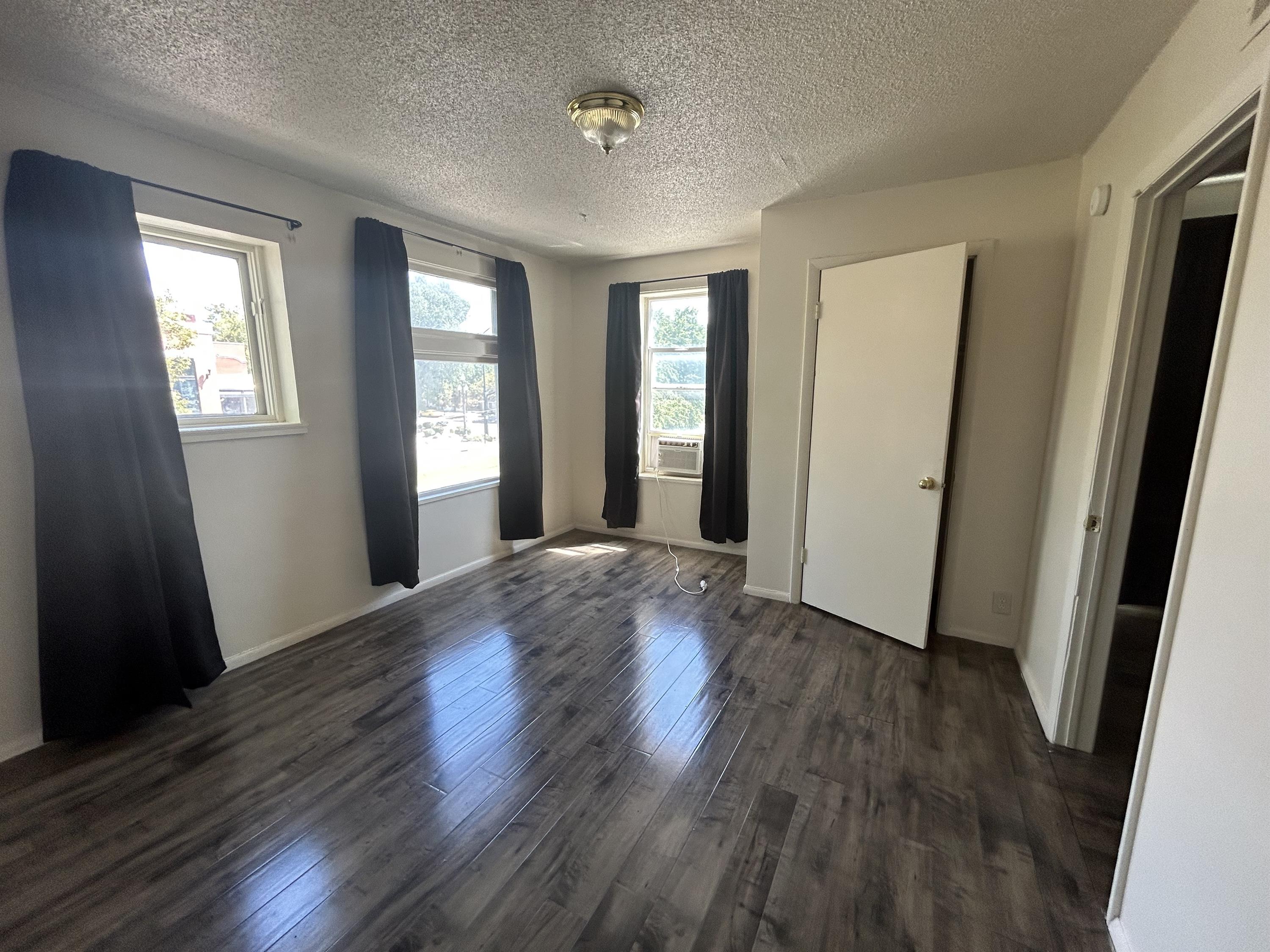 560 S 600 E Apt 5