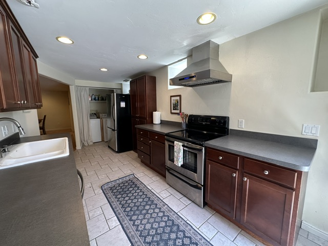 322 E 6th Ave