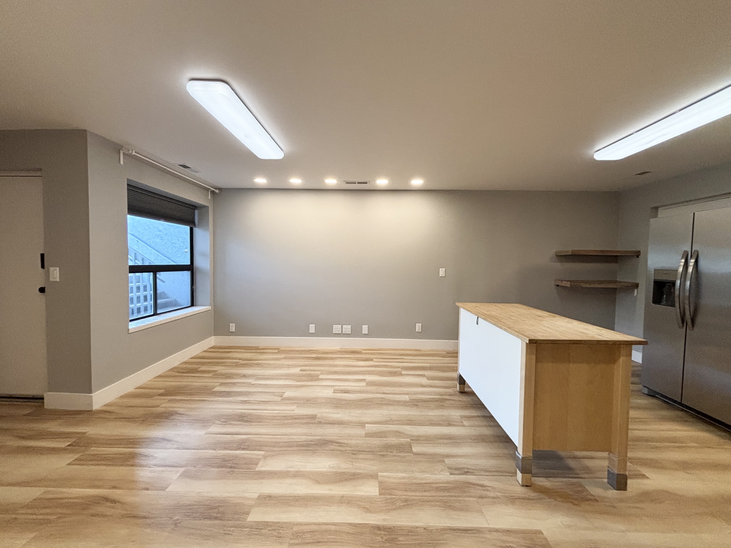 1583 East Stratford Avenue - 2
